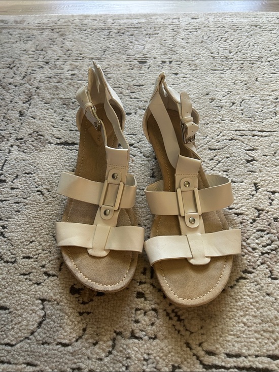 Shoes - Women’s White T-Strap Buckle Sandals